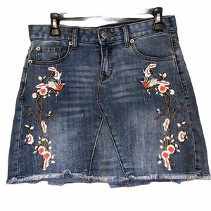 Chelsea & Violet Embroidered Denim Skirt S